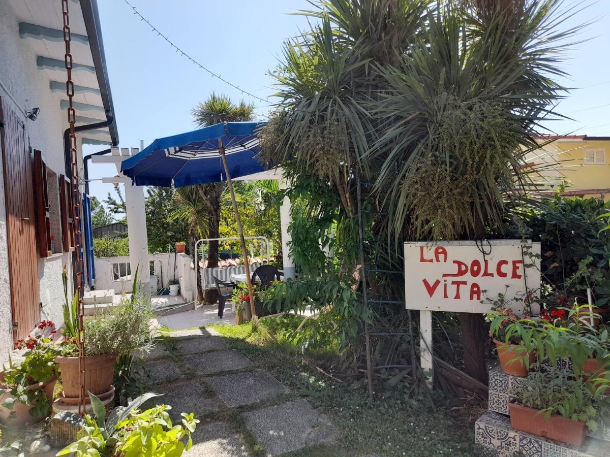 Sogno Vacanze Apartment Massa  Ngoại thất bức ảnh