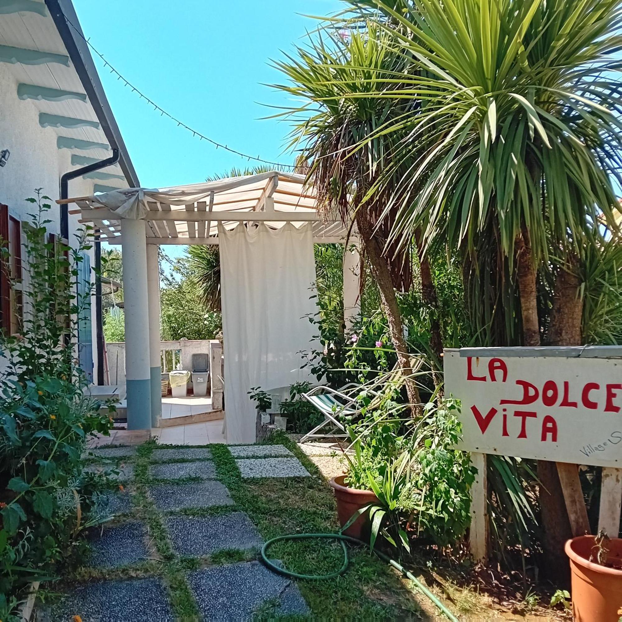Sogno Vacanze Apartment Massa  Ngoại thất bức ảnh